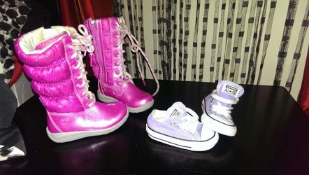 Girl timberland boot n converse all star