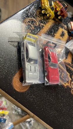Die-Cast Muscle Car Models Set of 2