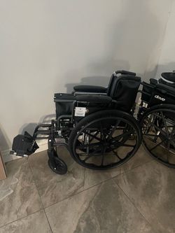 Wheelchairs/ Electric wheelchair