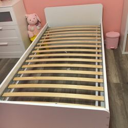 Twin Bed Frame &matress
