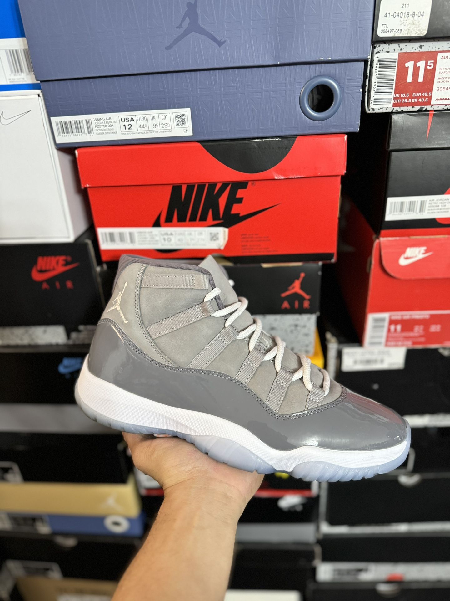 2021 Jordan Cool Grey 11s size 10 VNDS