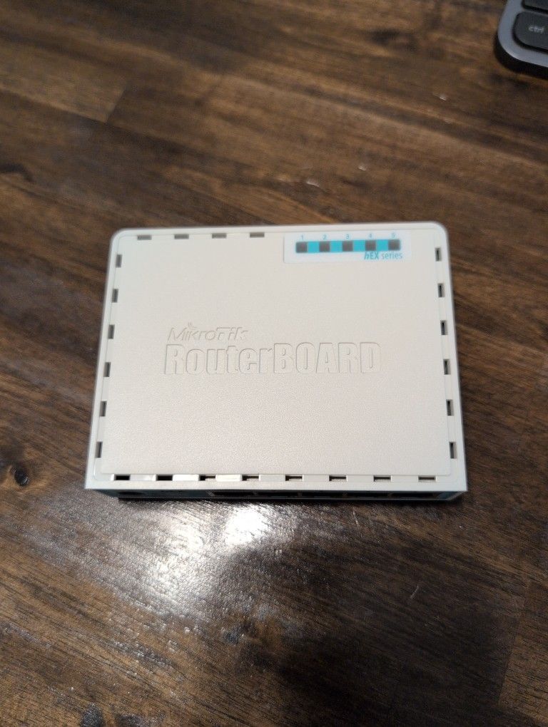 Microtik Hex Router