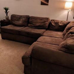 Microfiber Sectional Couch (Brown)