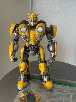Threezero bumblee diecast