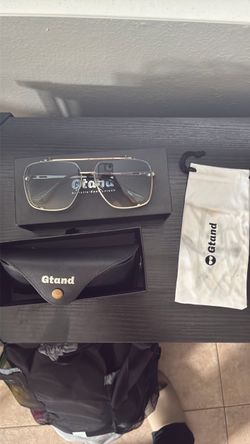 Gtand Glasses