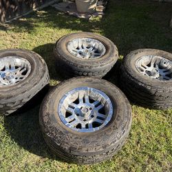18 inch Ram 1500 wheels