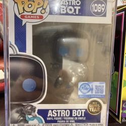 Funko Pop! Astro Bot 1089 (2024 Game Of The Year) (Vaulted Exclusive) W/ Sorter