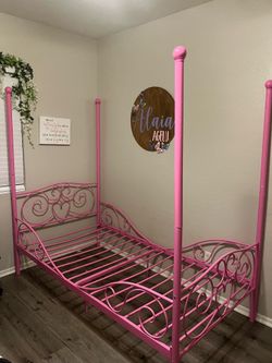 Girly twin bedframe