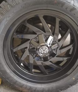 4 Rims With Tires And Caps