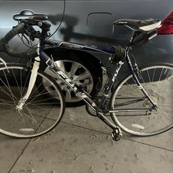 Fuji Newest 4.0 Road Bike 