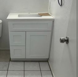 White Bathroom Vanity Combo 30”