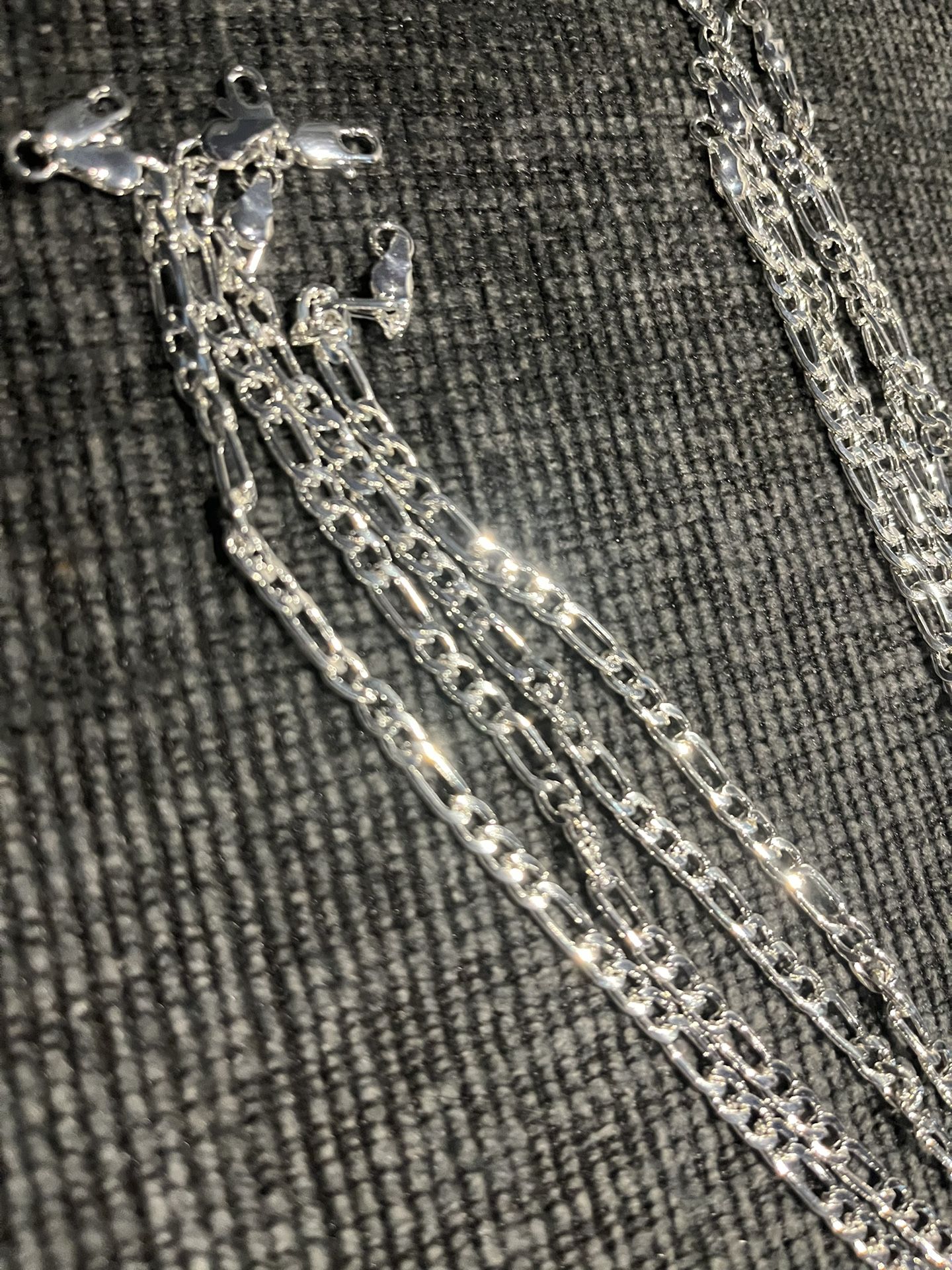 Silverfigaro 22” Chains
