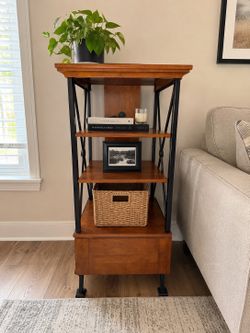 Shelf/Furniture