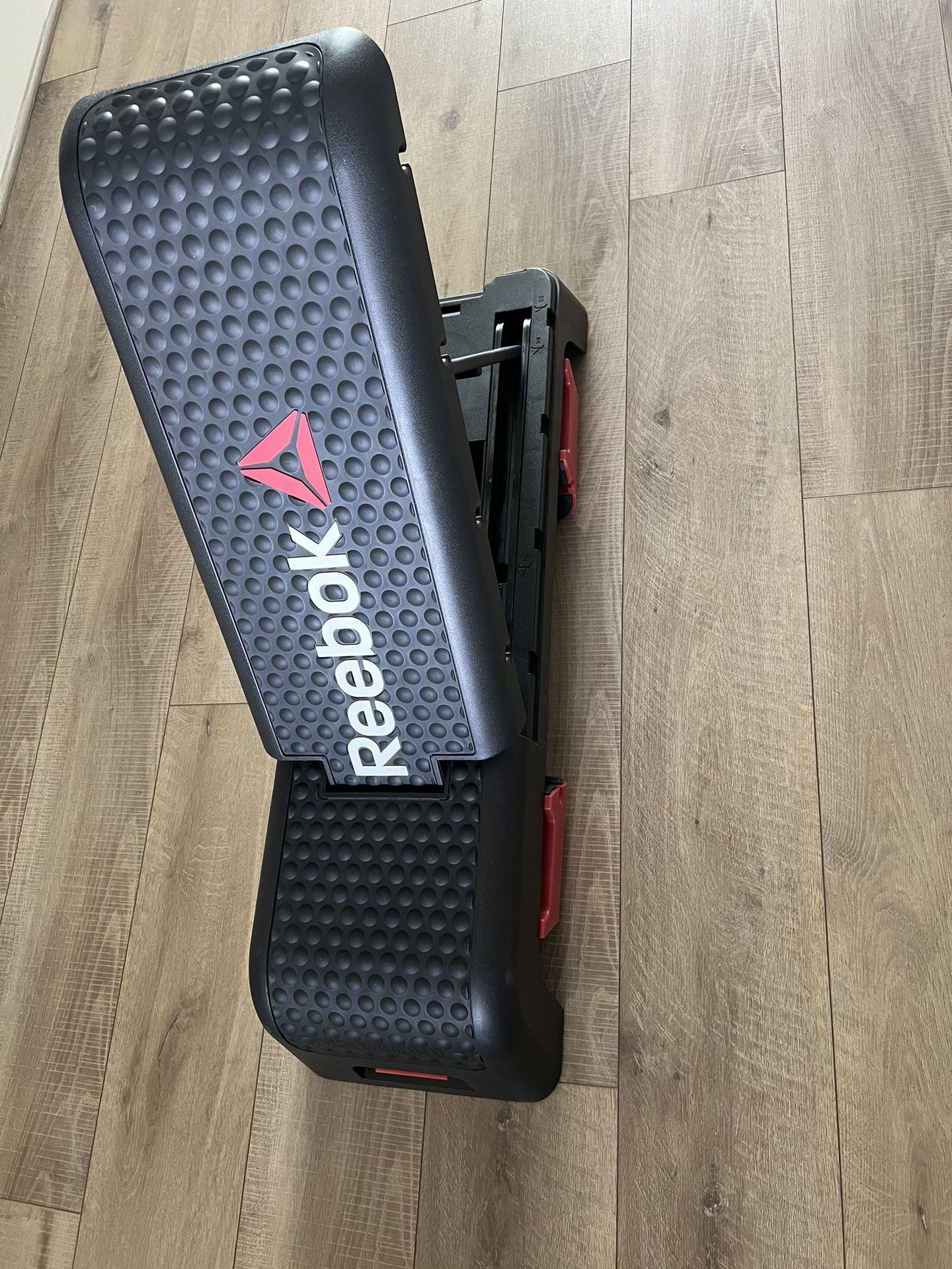 Reebok Adjustable Weight Bench and Workout Deck