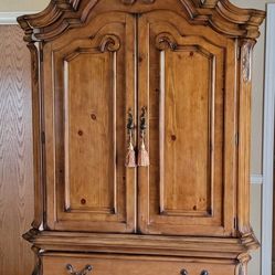 Michael Amini King Bedroom Set