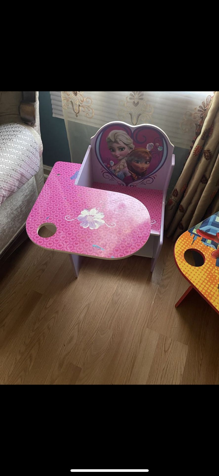 Elsa And Aana Chair 