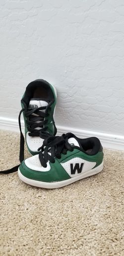 Boy's Sneaker Size 1