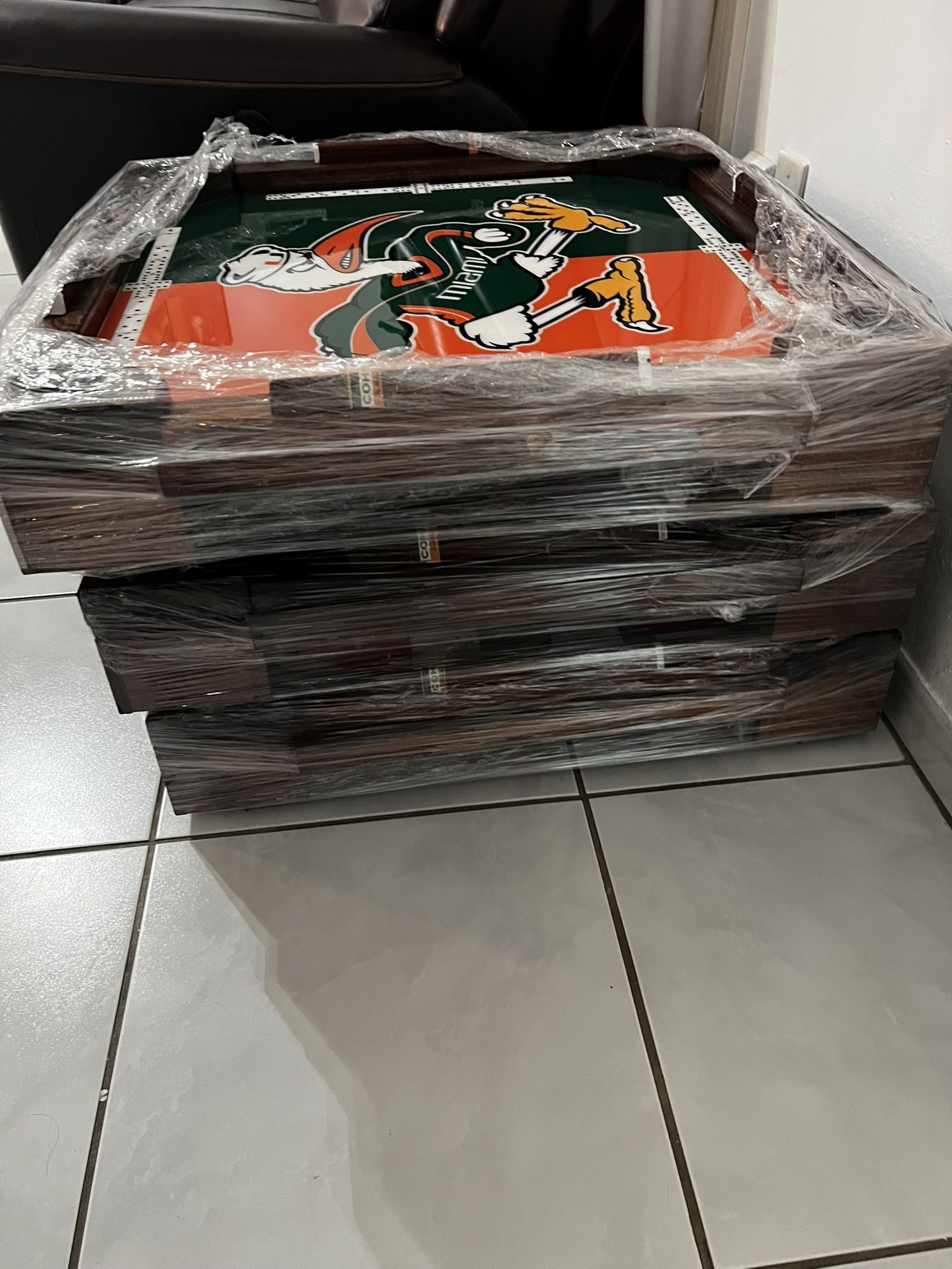 Dominoes Tables