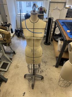 PGM size 8 dress form