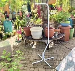 Hanging Bird Cage Stand: 29“W x 29”D x 65”H