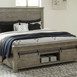 ♥️Brennagan Gray Queen Footboard Storage Bed

 Thumbnail