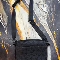 Louis Vuitton Monogram Empreinte