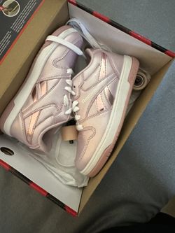 Heelys Size 2