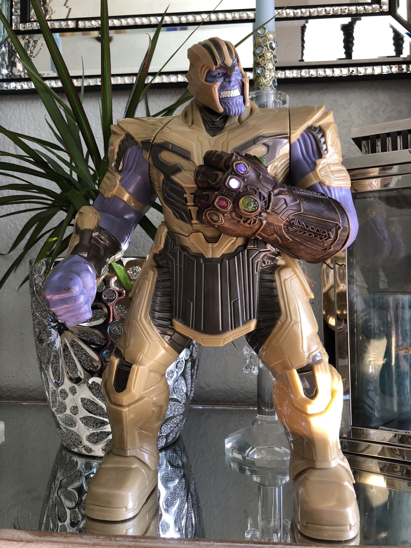 Thanos Large figure lights Up Gauntlet And Talks!