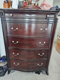 Dark Cherry Wood 5-Drawer Dresser / Chest of Drawers
