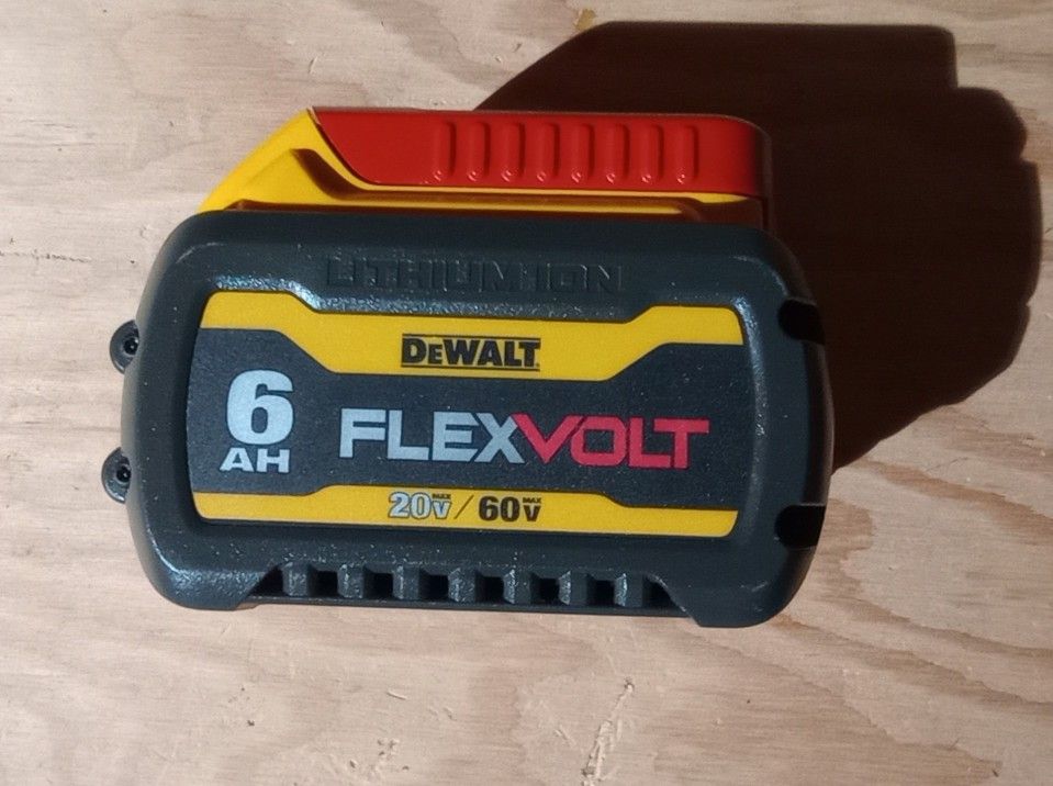 DeWalt 60v Flexvolt Battery 6ah And 20v 4ah Battery