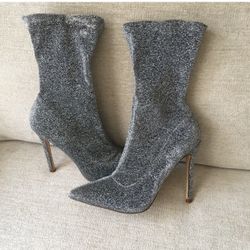 Woman’s Vintage Silver Glittery Selena Costume Boots