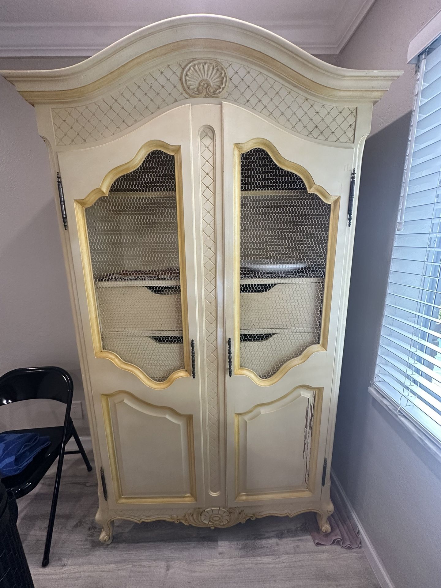 Armoire All wood Antique