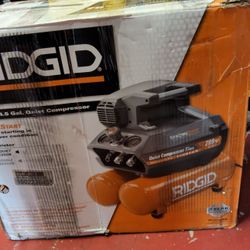Ridgid 4.5 Gallon 200psi Compressor