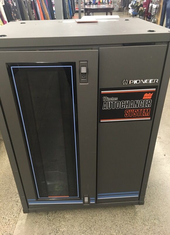 Pioneer Autochanger system 12inches Laser Karaoke