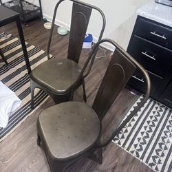 4 Metal Chairs 