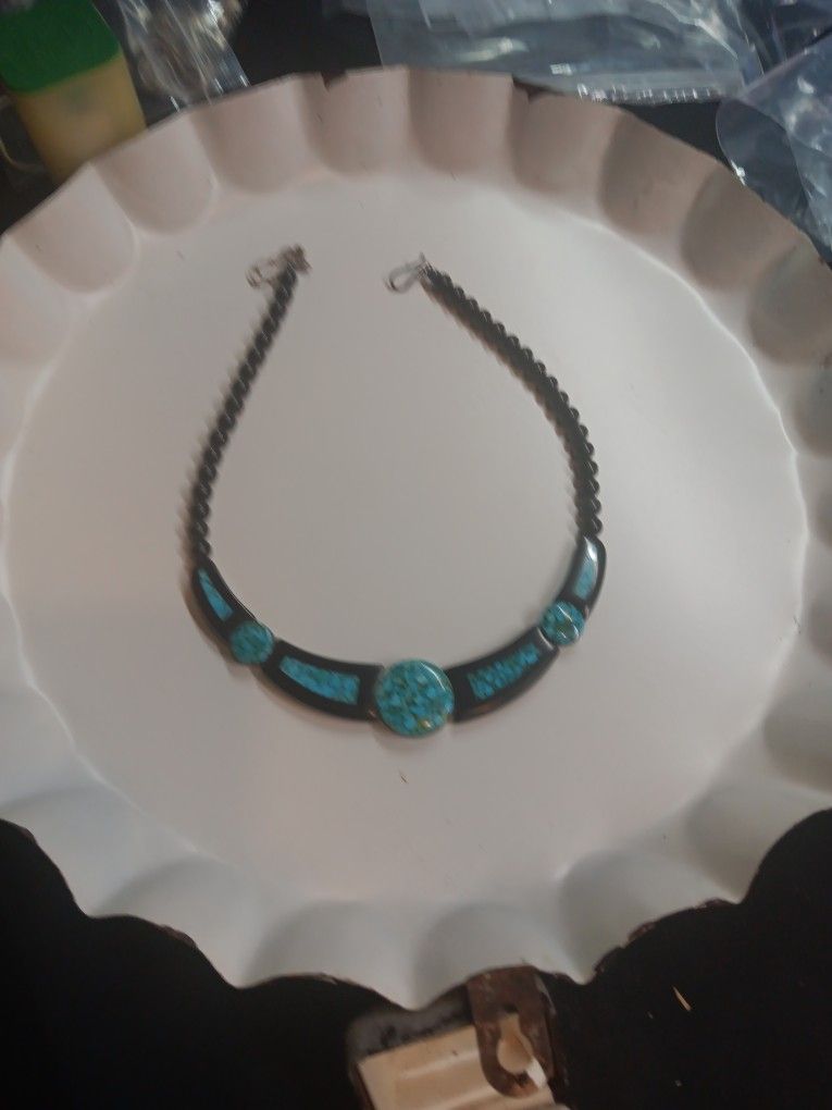 Gorgeous 20" Turquoise Necklace