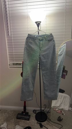Light Wash Studded Straight Leg Jeans