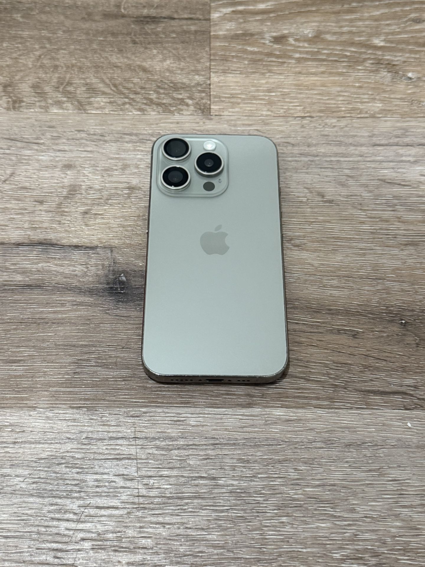 AT&T / Cricket Wireless iPhone 15 Pro 128GB Natural Titanium
