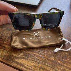 Sunglasses (Blenders Eyewear)