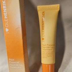 OleHenriksen Pout Preserve Peptide Lip Treatment 