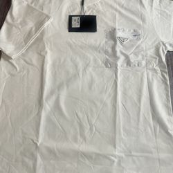 Men’s Tshirt Sz Large 