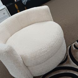 Swivel Chair 