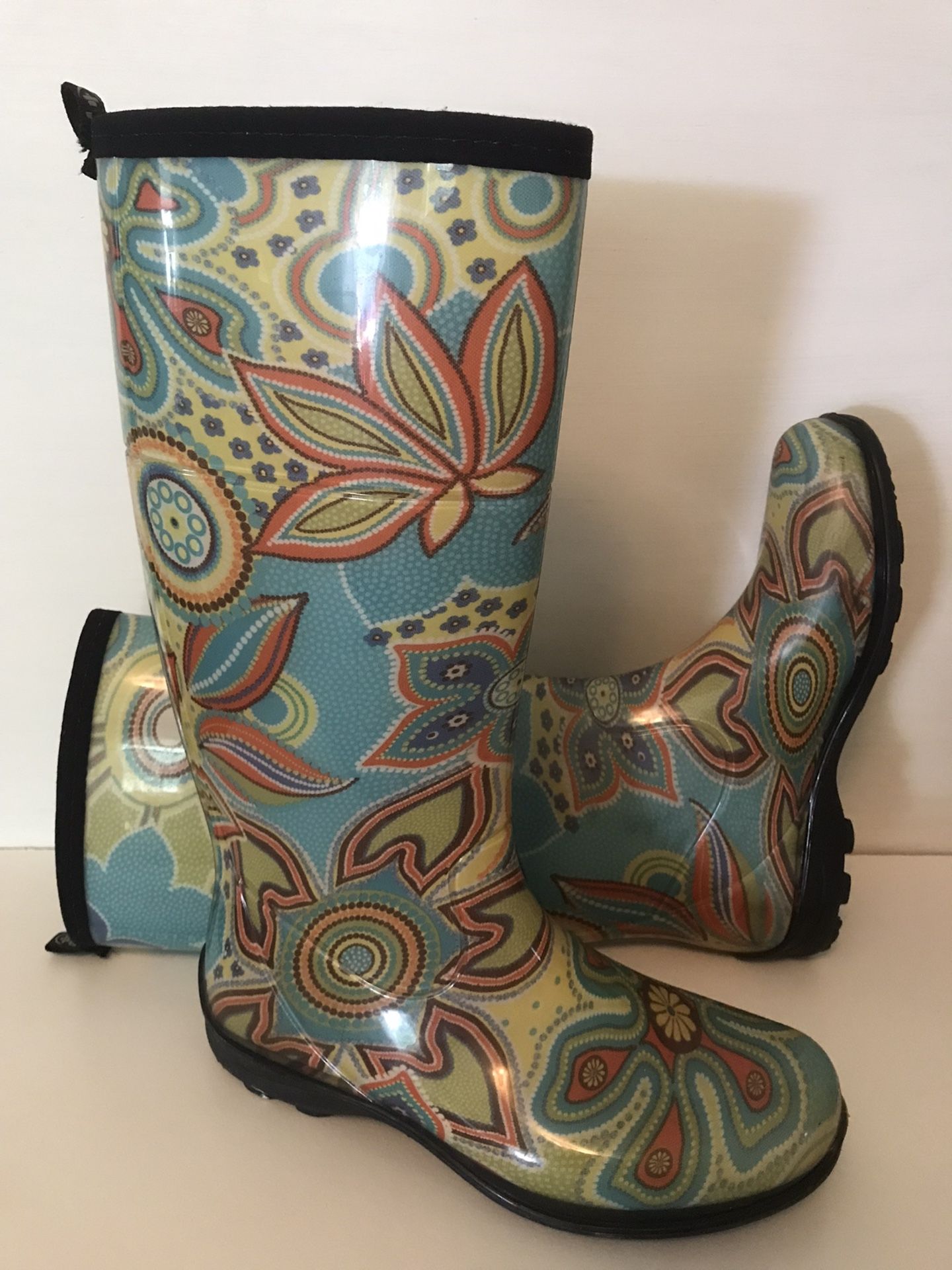 KAMIK Rain Boots Size Women’s 8