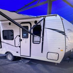 2019 HIDEOUT 178LBH