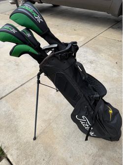 Titleist stand bag with full set great beginner set