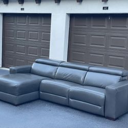 🛋️ Sectional Couch/Sofa - Recliners - Macy’s - Delivery Available 🚛