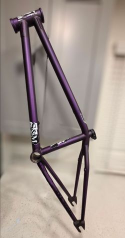 s&m REA FRAME    PURPLE       20.75 IN ToP TUBE