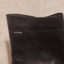Mens Water Proof Boots Size 12