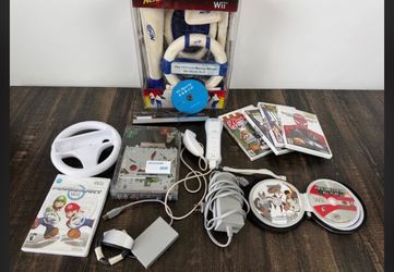 Nintendo Wii Console Bundle with Games and Accessories