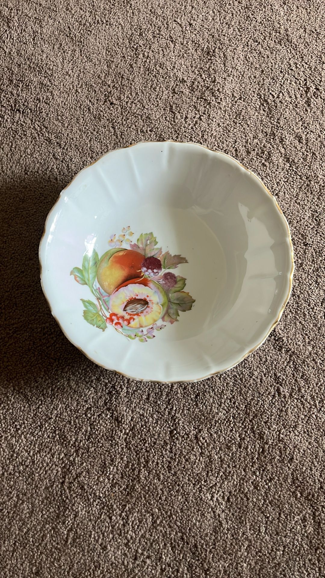 Old Castle Fruit Bowl